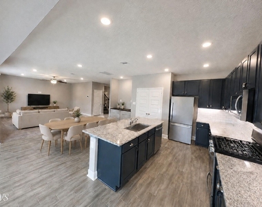 10719 Hidden Arrow Court - Photo Thumbnail 1