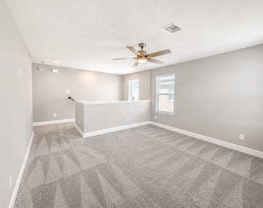 10719 Hidden Arrow Court - Photo Thumbnail 28