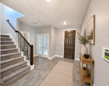 10719 Hidden Arrow Court - Photo Thumbnail 11