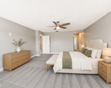 10719 Hidden Arrow Court - Photo Thumbnail 5