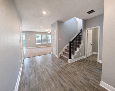 10719 Hidden Arrow Court - Photo Thumbnail 25