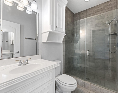 98 Victoria Drive W - Photo Thumbnail 30