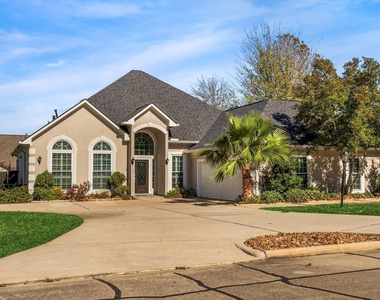 98 Victoria Drive W - Photo Thumbnail 1