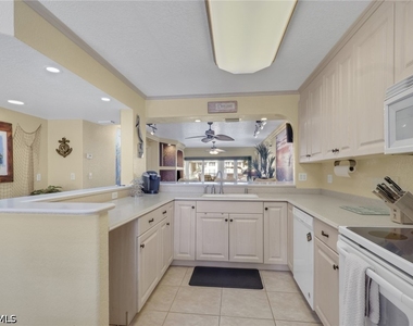 4206 Se 20th Place - Photo Thumbnail 5