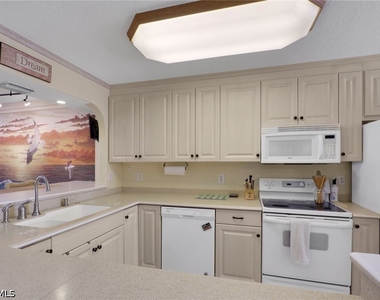4206 Se 20th Place - Photo Thumbnail 6