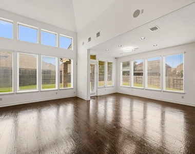 27730 Dalton Bluff Court - Photo Thumbnail 2