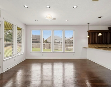 27730 Dalton Bluff Court - Photo Thumbnail 4