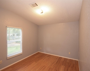 11804 Trickey Road - Photo Thumbnail 7