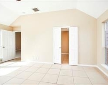19115 Dawntreader Drive - Photo Thumbnail 13