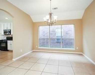 19115 Dawntreader Drive - Photo Thumbnail 10