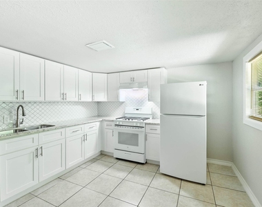 5017 Boicewood Street - Photo Thumbnail 9