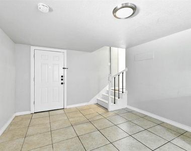 5017 Boicewood Street - Photo Thumbnail 7