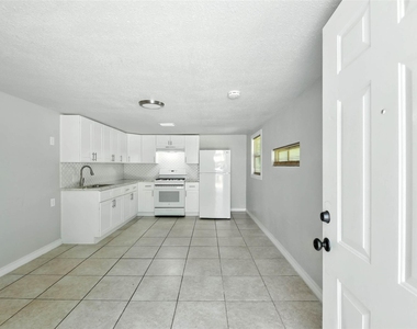 5017 Boicewood Street - Photo Thumbnail 5