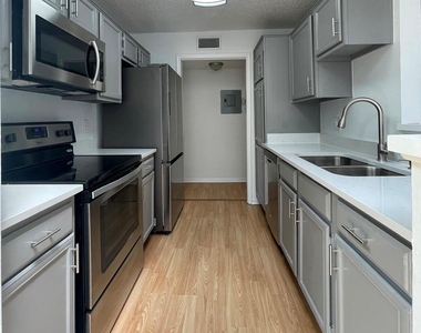 8167 Sands Point Drive - Photo Thumbnail 3