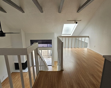 8167 Sands Point Drive - Photo Thumbnail 9