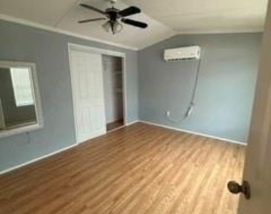 811 6th Street N - Photo Thumbnail 9