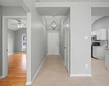 23418 Summer Pine Drive - Photo Thumbnail 3