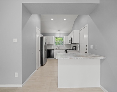 23418 Summer Pine Drive - Photo Thumbnail 6