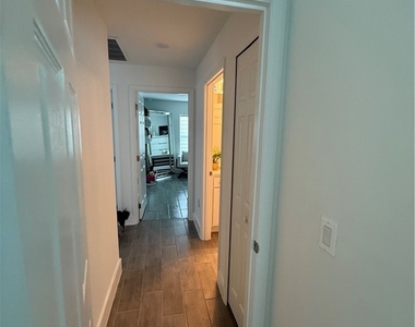 3605 11th Street Sw - Photo Thumbnail 8