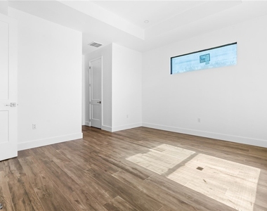 2803 44th Street Sw - Photo Thumbnail 26