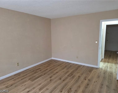 198 Joel Boulevard - Photo Thumbnail 13