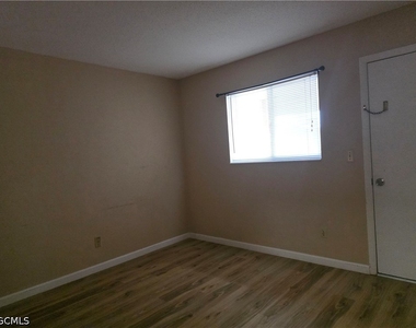 198 Joel Boulevard - Photo Thumbnail 9