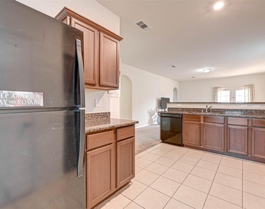 1306 Diamond Drape Drive - Photo Thumbnail 9