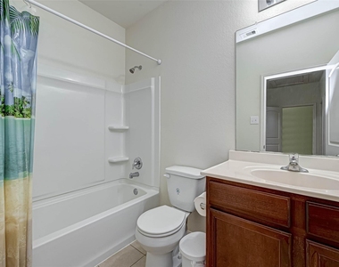 1306 Diamond Drape Drive - Photo Thumbnail 21