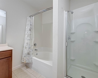1306 Diamond Drape Drive - Photo Thumbnail 17