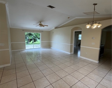 409 Candlewick Circle E - Photo Thumbnail 1