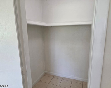 1107 S Loop Boulevard - Photo Thumbnail 13