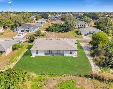 330 Gordon Avenue S - Photo Thumbnail 32