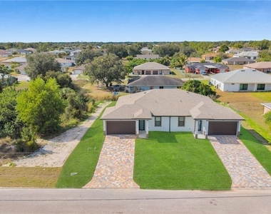 330 Gordon Avenue S - Photo Thumbnail 28
