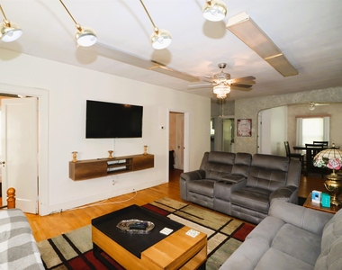 429 Main - Photo Thumbnail 5