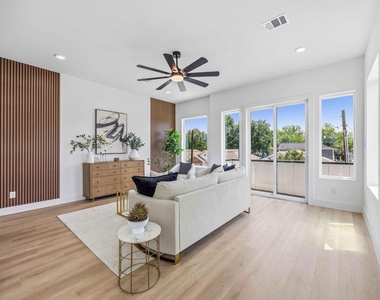 3103 Lelia Street - Photo Thumbnail 4