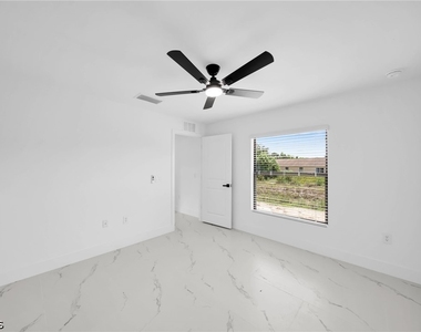 4987 Fairway Ct - Photo Thumbnail 11