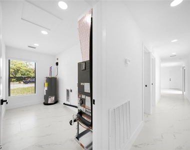 4987 Fairway Ct - Photo Thumbnail 9
