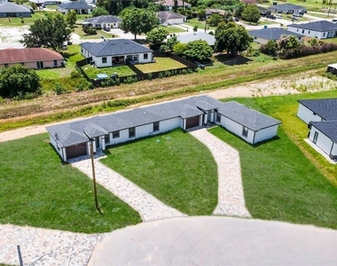 4985 Fairway Ct - Photo Thumbnail 20