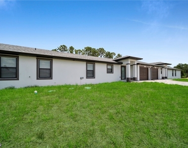 4986 Fairway Ct - Photo Thumbnail 2