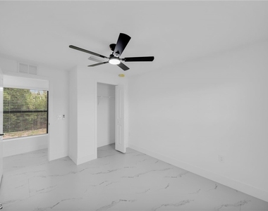 4984 Fairway Court - Photo Thumbnail 11