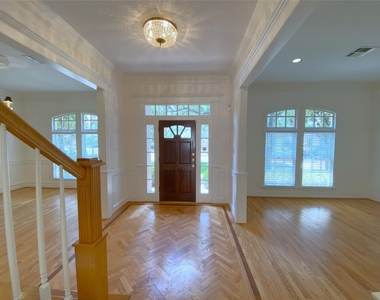 3024 Rice Boulevard - Photo Thumbnail 2
