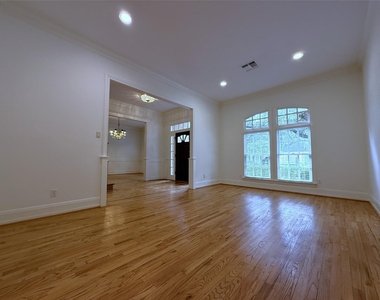 3024 Rice Boulevard - Photo Thumbnail 3