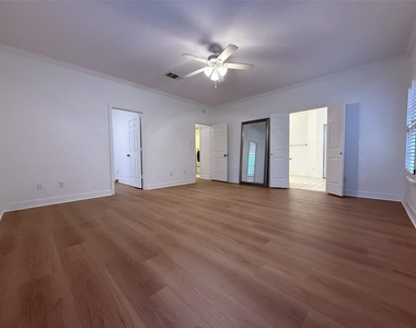 3024 Rice Boulevard - Photo Thumbnail 16