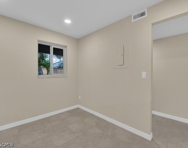 16560 Partridge Place Road - Photo Thumbnail 6