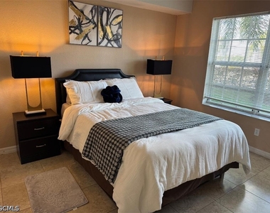 8313 Bernwood Cove Loop - Photo Thumbnail 4
