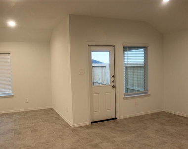 1142 Appaloosa Lane - Photo Thumbnail 11