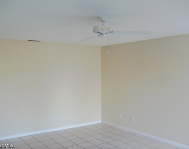 3834 Sw 16th Place - Photo Thumbnail 9