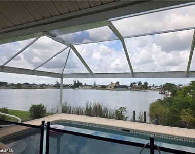 308 Nw 13th Avenue - Photo Thumbnail 2