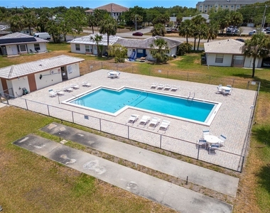 220 Oakmont Parkway - Photo Thumbnail 28