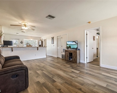 220 Oakmont Parkway - Photo Thumbnail 44